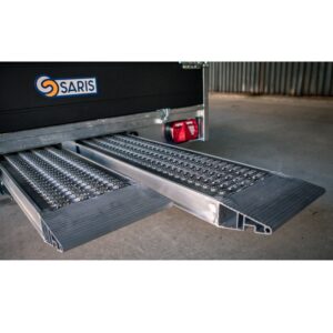 2 Rampes de chargement aluminium lg 2.50m intégrées – Accroche en « U » – Origine SARIS
