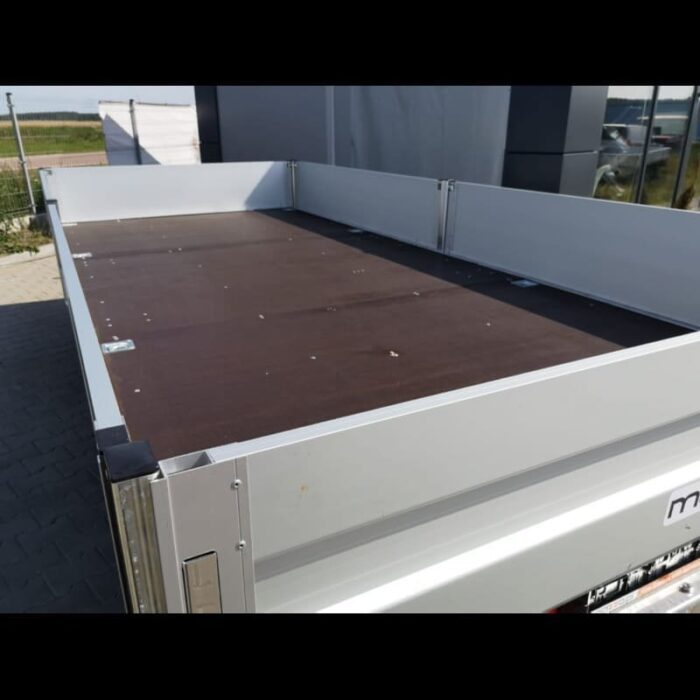 BOSS-4.0-Boro-Two-axle-trailer-with-a-GMC-of-3000kg-6.jpg