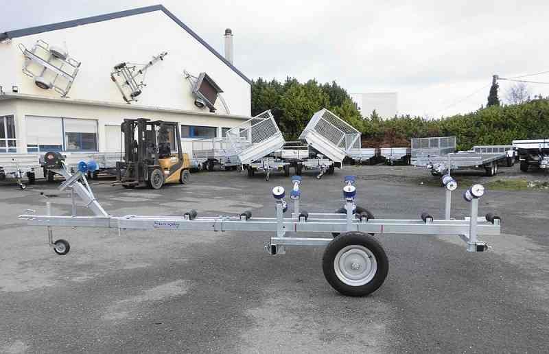 Chariot-de-mise-a-leau-1-essieu-3-compressed.jpg Chariot-de-mise-a-leau-1-essieu-3-compressed.jpg