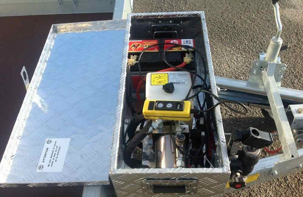 Remorque-plateau-MECANOREM-RPMS-455-F-6-compressed.jpg Remorque-plateau-MECANOREM-RPMS-455-F-6-compressed.jpg